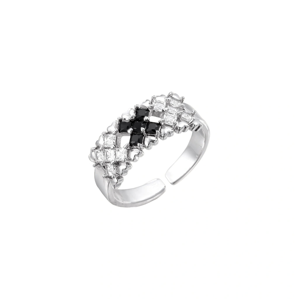 White gold plated adjustable ring with three rows of square zirconia stones in black or pink chevron pattern