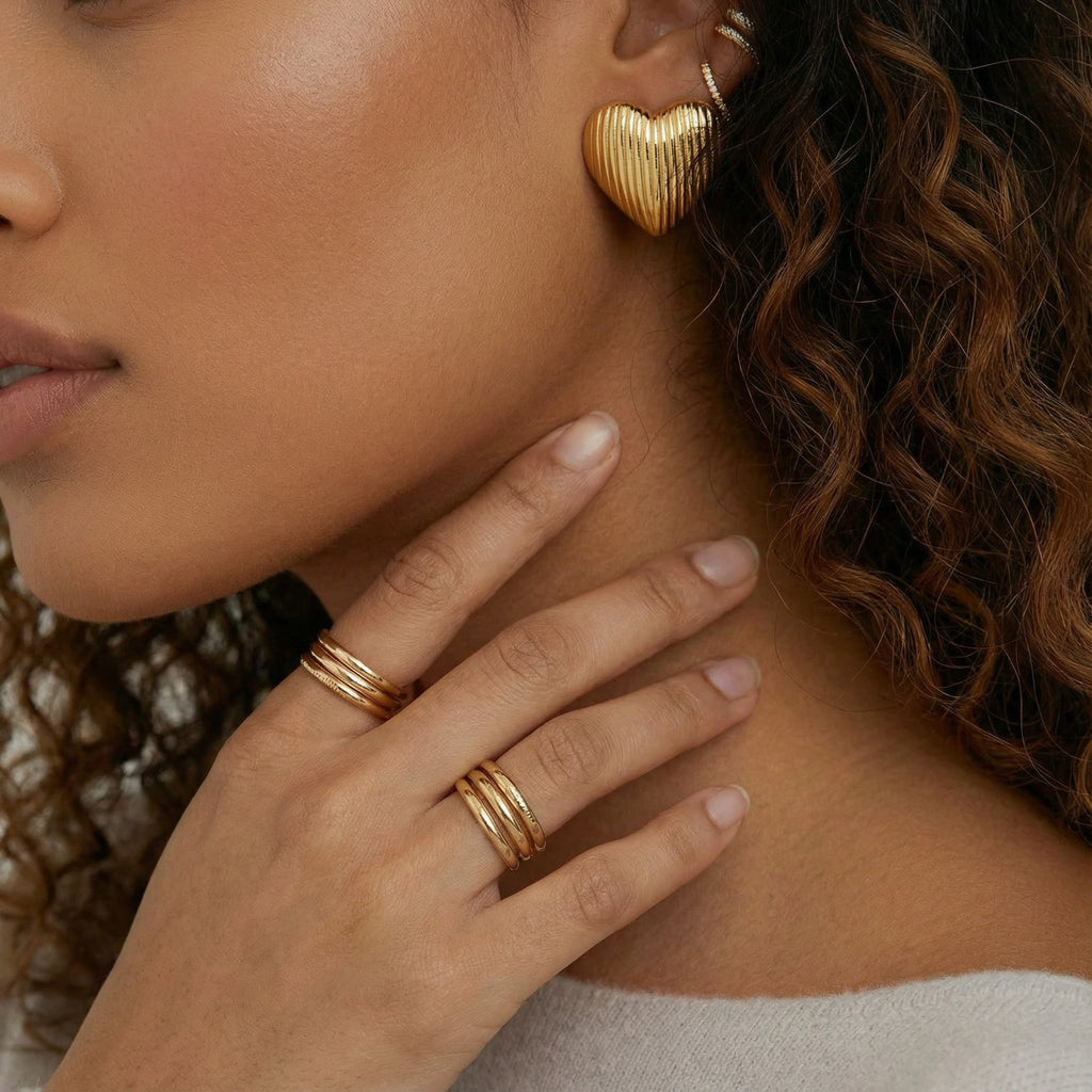 Boucles d'oreilles clous texturées en forme de cœur