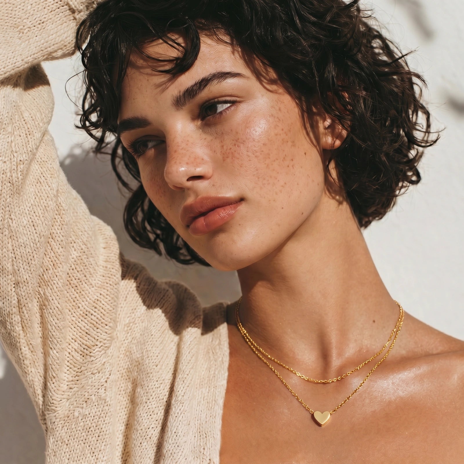 Collier à plusieurs rangs en forme de cœur